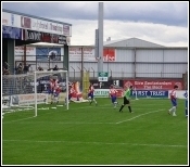 Linfield Coleraine Goal